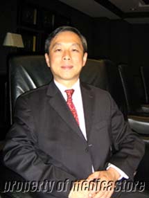 Dr Eugene Sim, Consultant Cardiothorachic & Vascular Surgeon Gleneagles & Mount Elizabeth Hospital